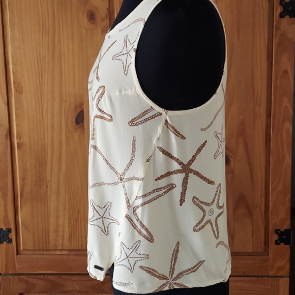 Roxy - Picture 5 of 11